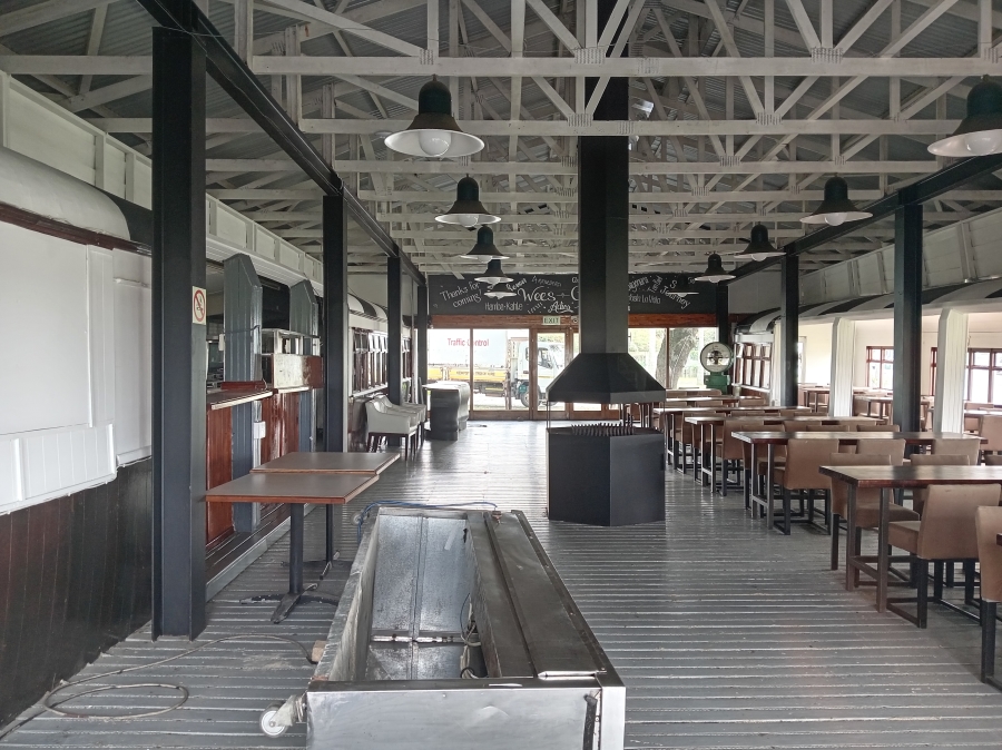 To Let commercial Property for Rent in Kraaibosch Western Cape